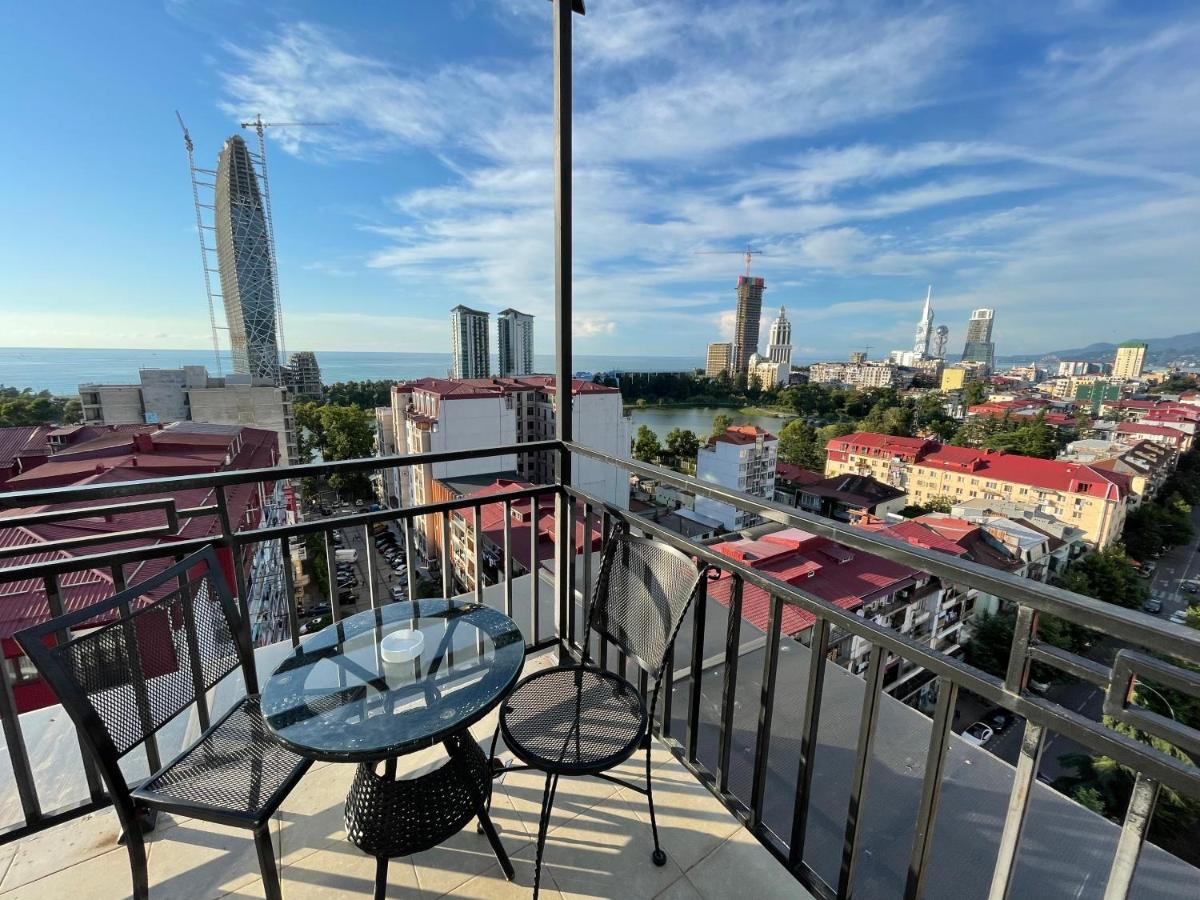 Apartments At Like House Batumi Exterior foto